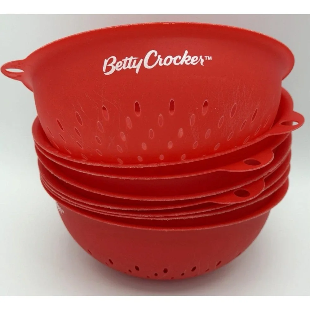 Betty Crocker strainers are